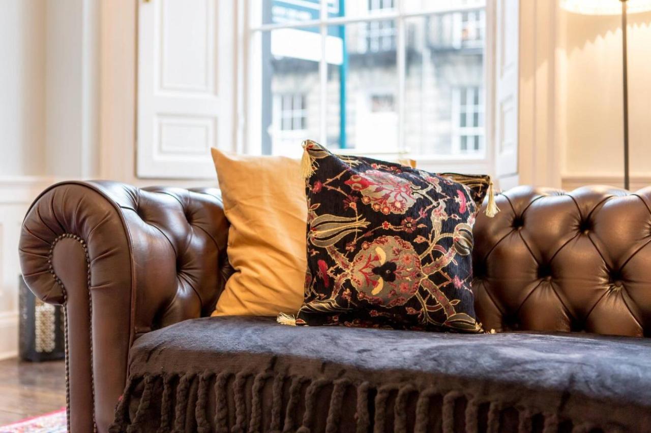 Joivy Converted Flat In Historic Building In New Town Edimburgo Esterno foto