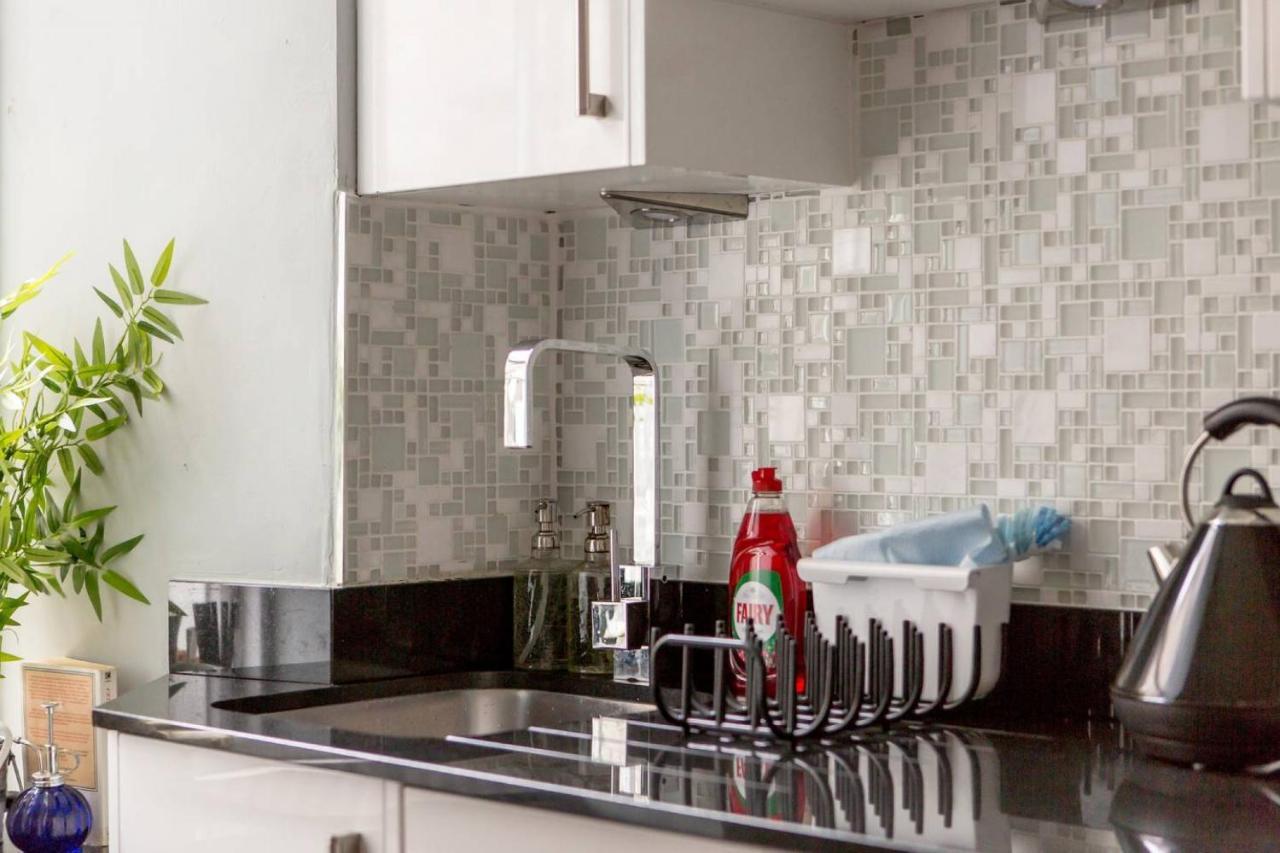 Joivy Converted Flat In Historic Building In New Town Edimburgo Esterno foto